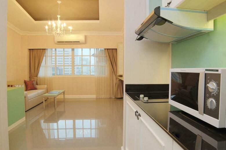 Hotel The Raya Surawong Bangkok