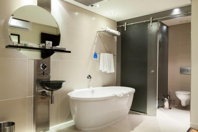 Hotel Protea Colosseum