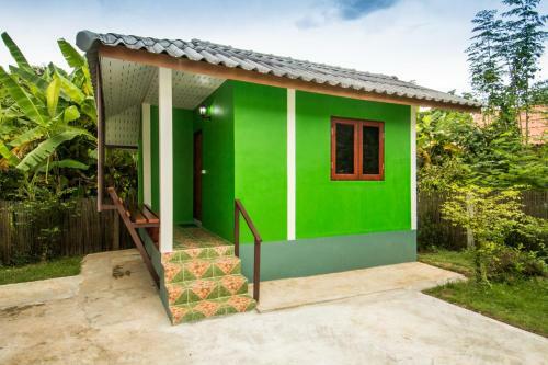 Hostal Sarm Mork Guest House