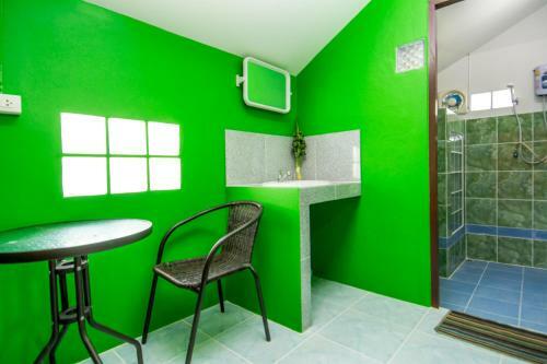 Hostal Sarm Mork Guest House