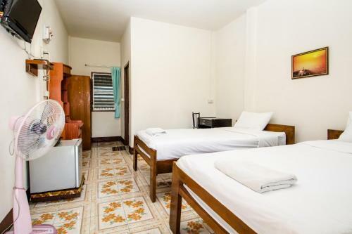 Hostal Sarm Mork Guest House