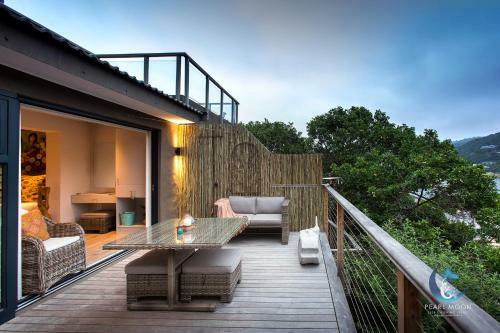 Hostal Pearl Moon Boutique Suites