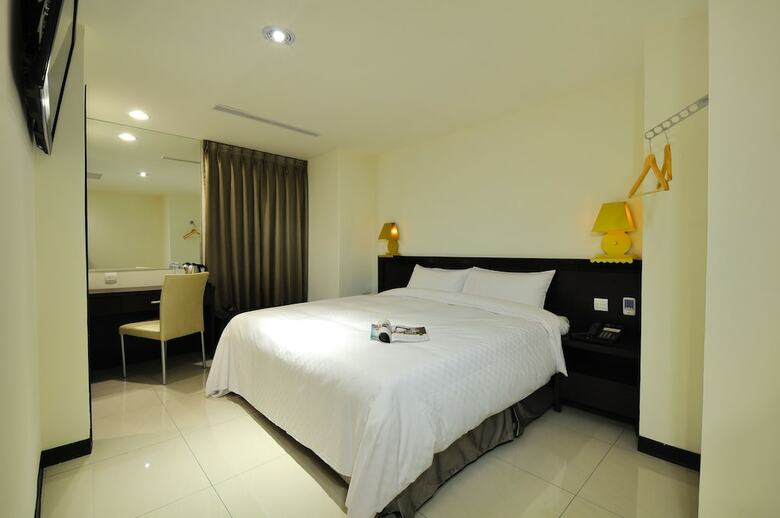 Bravo Hotel