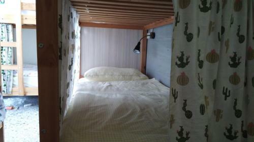 4+57 Hostel