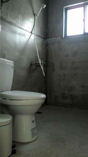 4+57 Hostel