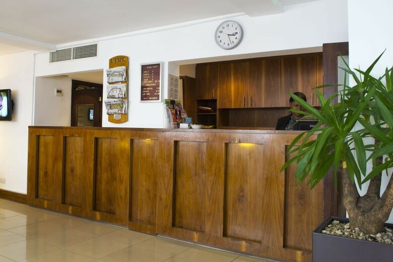 Hotel Kensington Court