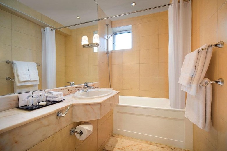 Hotel Rathbone