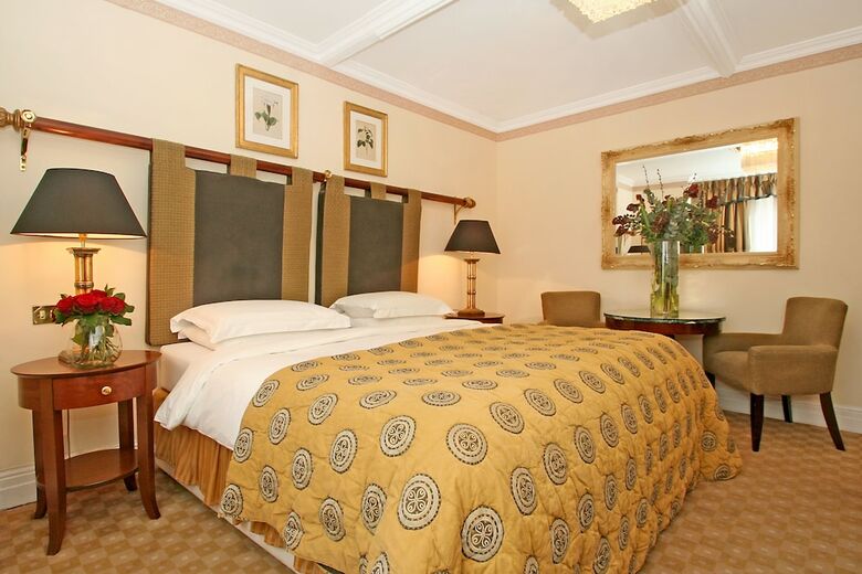 Hotel Rathbone