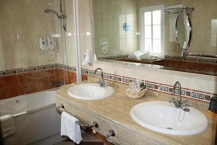 Hotel Avenida Tropical