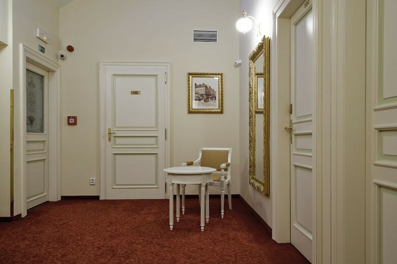 Hotel Alqush Downtown