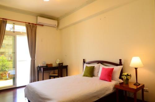 East Love Homestay