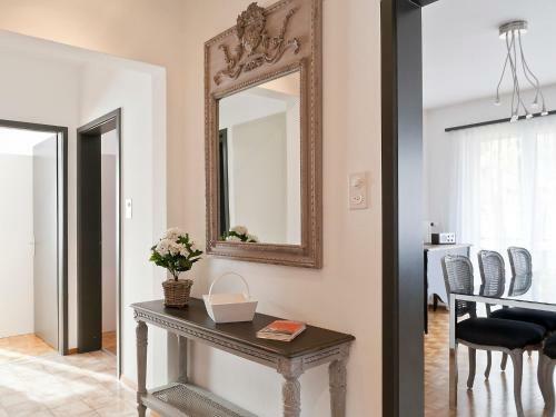 Apartment Large Suite.13