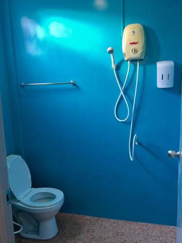 Hostal Insook Ko Larn Resort