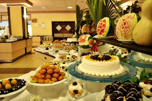 First Class Hotel (all Inclusive)