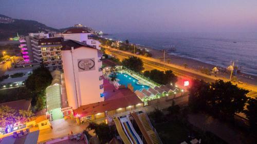 First Class Hotel (all Inclusive)