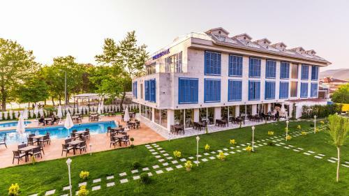 Limnades Hotel ?znik