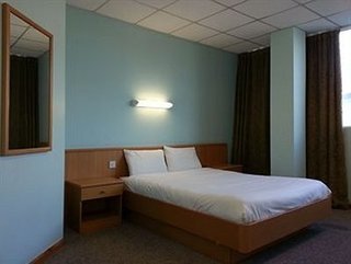 Big Sleep Hotel