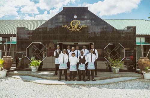 Le Dolphin's Grand Paradiso Hotel