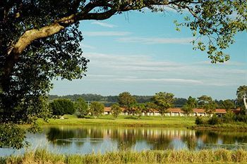 Lakeside Lodge Motel