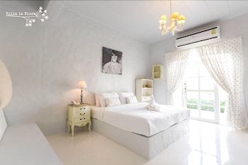 Hotel Villa La Flora Kanchanaburi