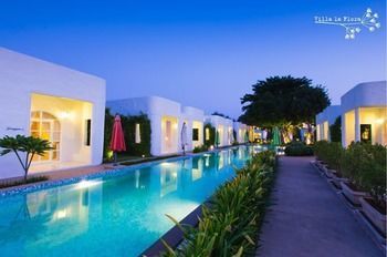 Hotel Villa La Flora Kanchanaburi