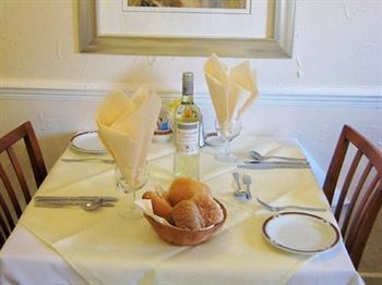 Cleve Court Hotel