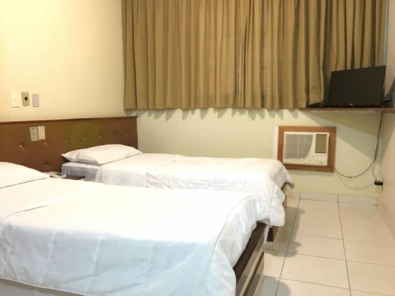 Cabi�na Palace Hotel