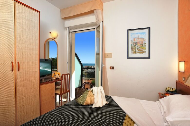 Hotel Ausonia