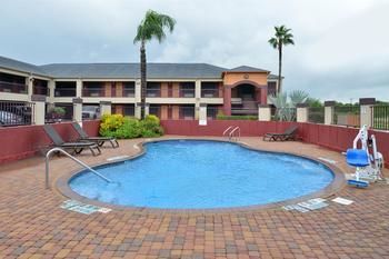 Hotel Americas Best Value Inn And Suites San Benito