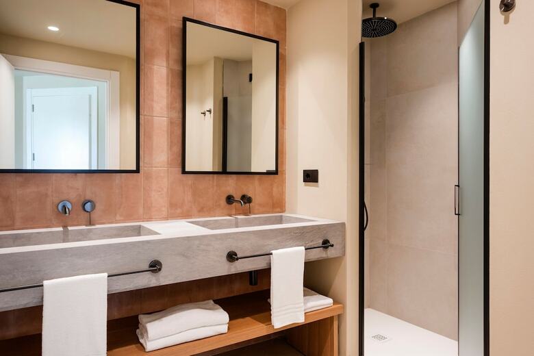 Hotel Mangia's Brucoli, Sicily, Autograph Collection