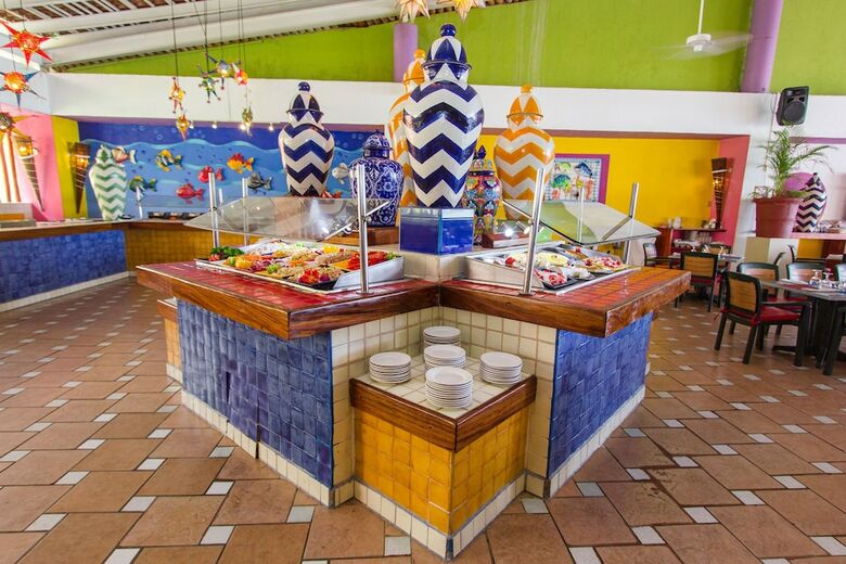Hotel Decameron Los Cocos