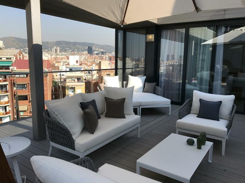 Cosmopolita Apartments Sants
