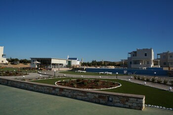 Aparthotel Pyrgaki Sun & Moon Luxury Suites