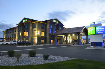 Holiday Inn Express Hotel & Suites Belgrade