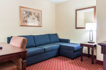 Hotel Comfort Suites