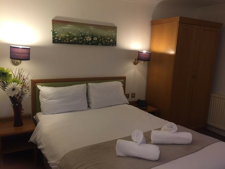 Alder House Hotel