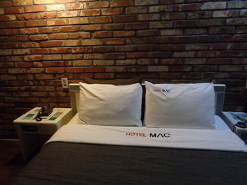 Mac Hotel