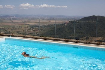 Hotel Vatluna