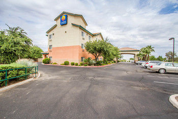 Hotel Comfort Inn & Suites