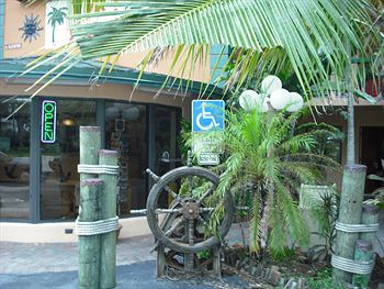 Ft. Lauderdale Beach Resort Hotel & Suites