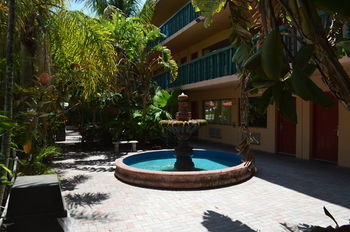 Ft. Lauderdale Beach Resort Hotel & Suites