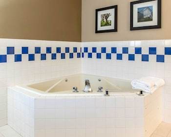Hotel Comfort Inn & Suites