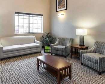 Hotel Comfort Inn & Suites