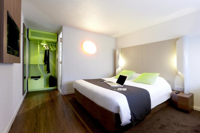 Hotel Campanile Les Ulis