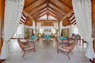 Hotel Pineapple Beach Club