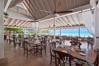 Hotel Pineapple Beach Club