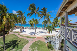 Hotel Pineapple Beach Club
