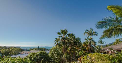 Hotel At Water's Edge Resort