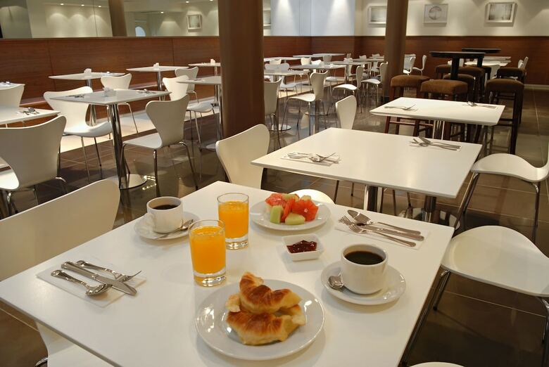 Hotel Dazzler Tower Maipu
