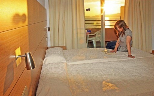 Apartamentos Pil-lari Playa